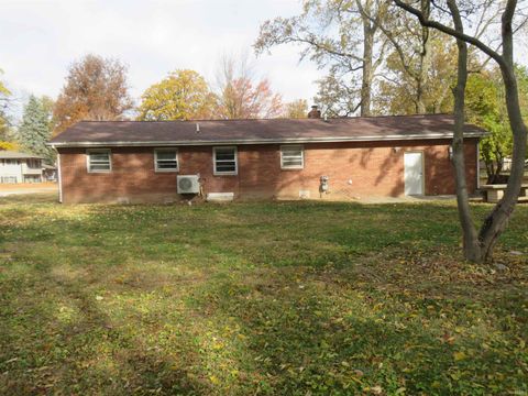 Tiny photo for 311 SHERWOOD FOREST Drive, Galveston, IN 46932 (MLS # 202544983)