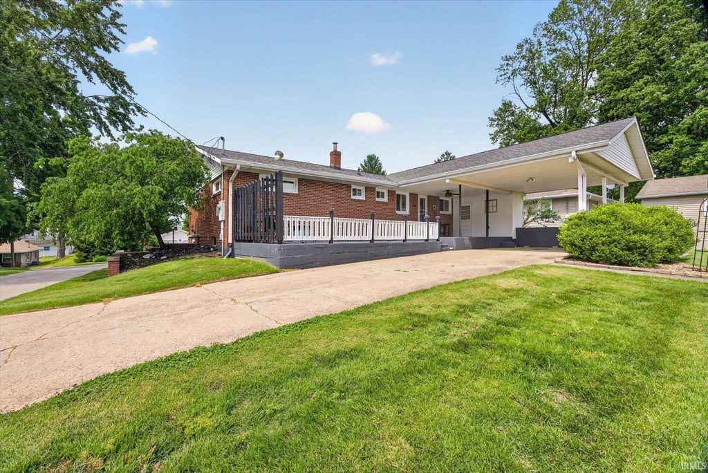 Photo of 291 W Davis Street, Bloomfield, IN 47424 (MLS # 202620824)