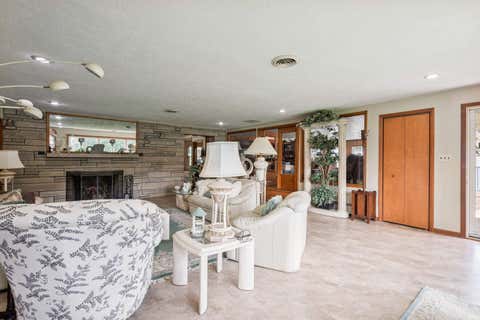 Tiny photo for 4587 S 50 E Road, Kokomo, IN 46902 (MLS # 202630207)