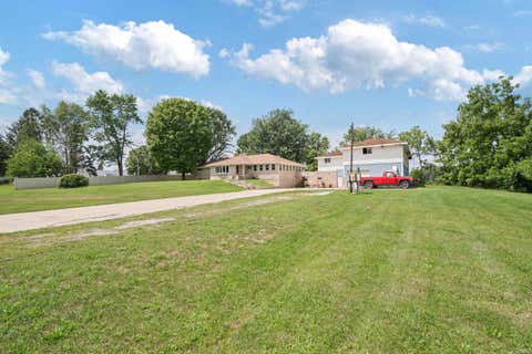 Tiny photo for 4587 S 50 E Road, Kokomo, IN 46902 (MLS # 202630207)