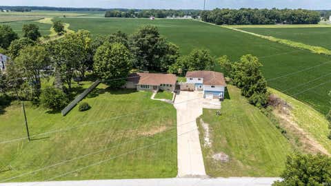 Tiny photo for 4587 S 50 E Road, Kokomo, IN 46902 (MLS # 202630207)