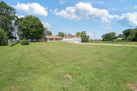 Tiny photo for 4587 S 50 E Road, Kokomo, IN 46902 (MLS # 202630207)