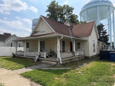 Photo of 515 J Street, Bedford, IN 47421 (MLS # 202638787)