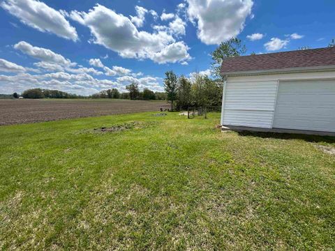 Tiny photo for 8538 E 300 N, Logansport, IN 46947 (MLS # 202618351)