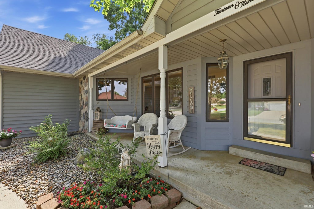 Photo of 1309 Sanders Drive, Auburn, IN 46706 (MLS # 202632260)