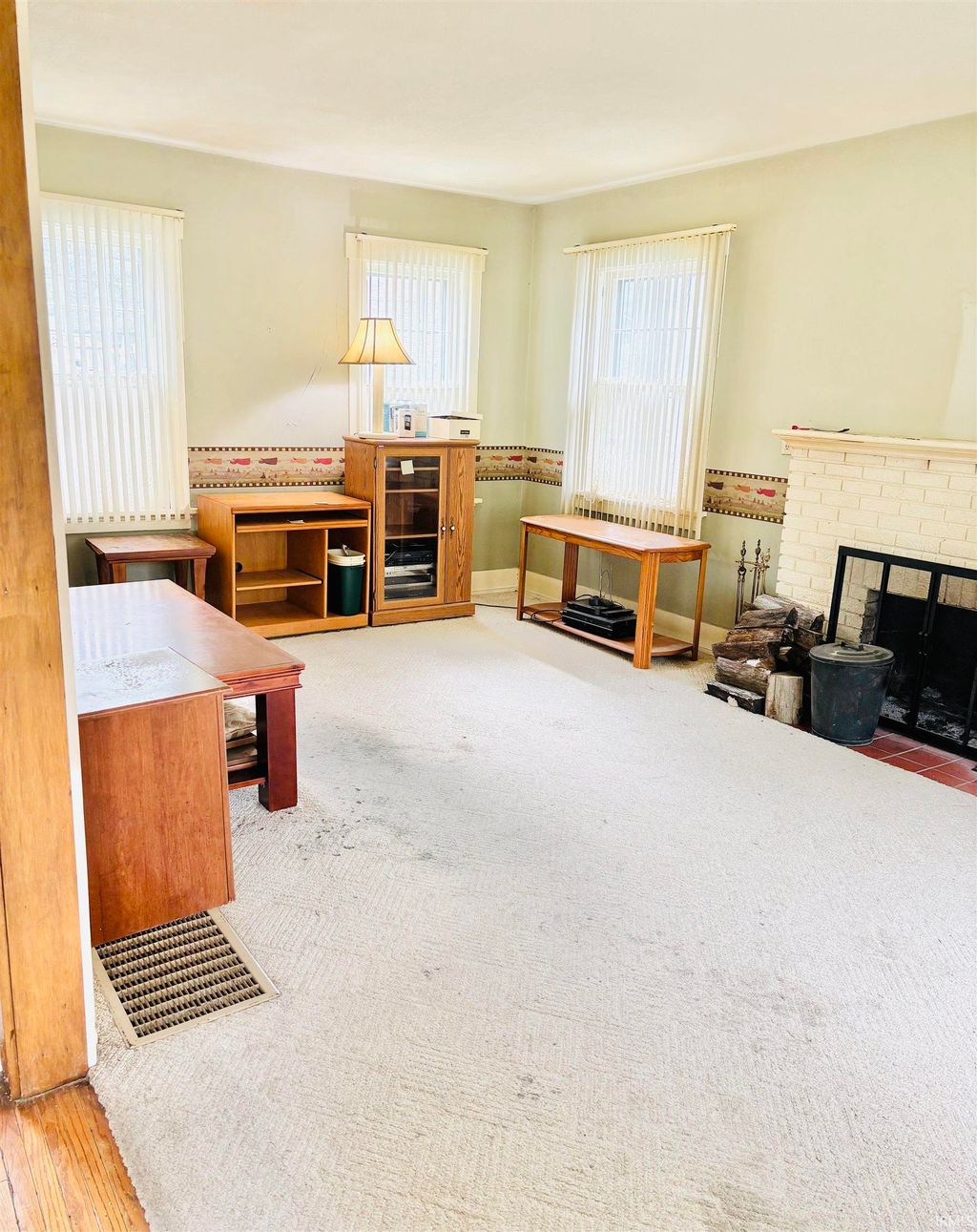 Photo of 2008 N Anthony Boulevard, Fort Wayne, IN 46805 (MLS # 202536991)