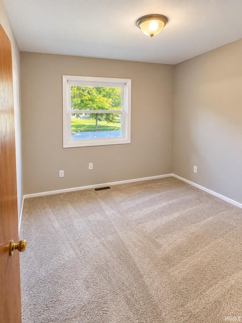 Tiny photo for 7427 Capri Drive, Fort Wayne, IN 46819 (MLS # 202643775)