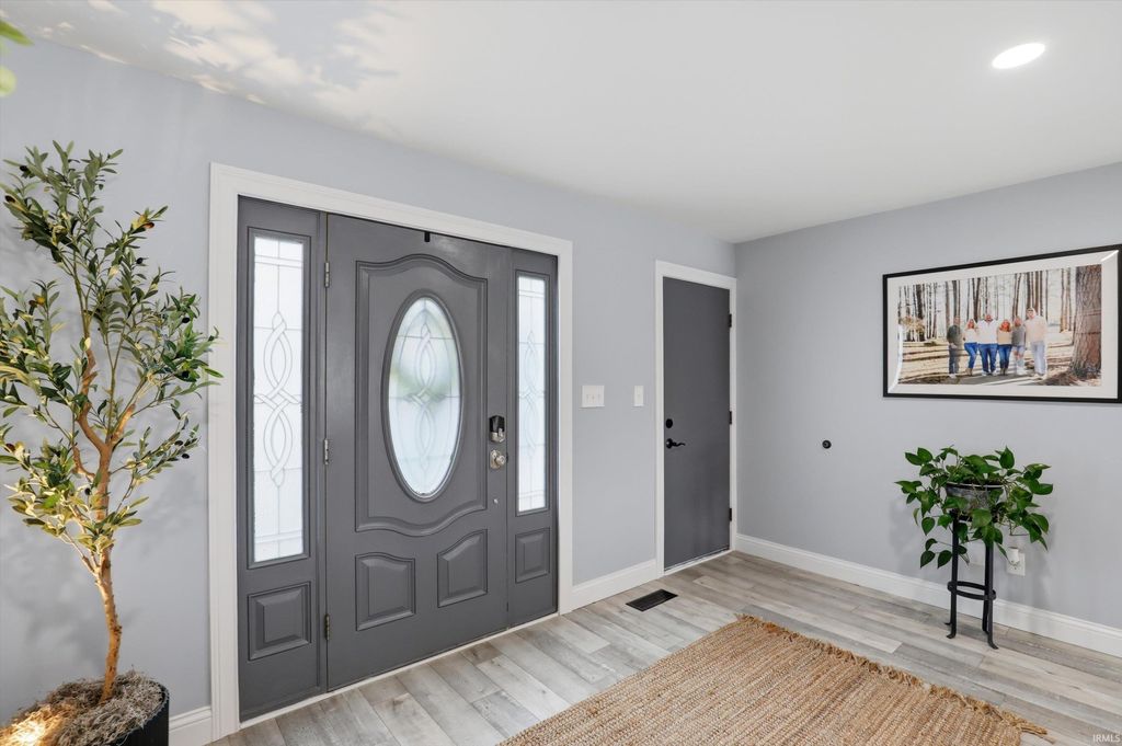 Photo of 180 Bayshore Drive, Cicero, IN 46034 (MLS # 202607614)