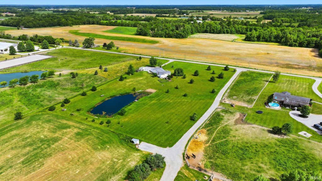 Photo of 4970 County Road 54 Road, Auburn, IN 46706 (MLS # 202623727)