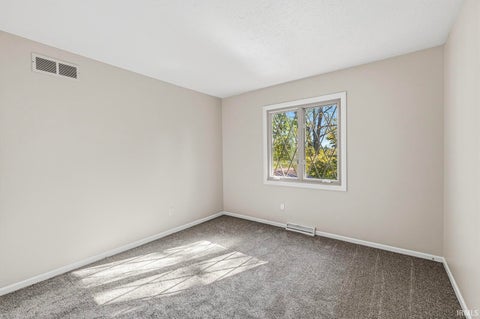 Tiny photo for 16066 Baywood Lane, Granger, IN 46530 (MLS # 202643756)