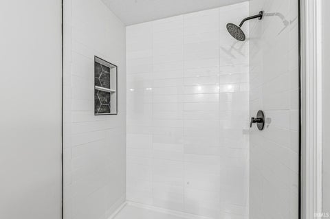 Tiny photo for 16066 Baywood Lane, Granger, IN 46530 (MLS # 202643756)