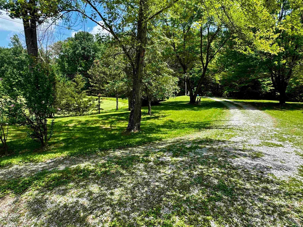 Photo of 4005 Texas Pike Road, Spencer, IN 47460 (MLS # 202626517)