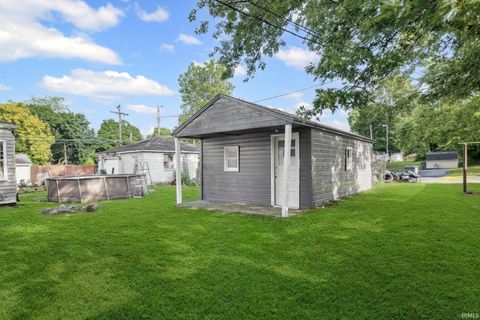 Tiny photo for 1110 E Taylor Street, Kokomo, IN 46901 (MLS # 202604354)