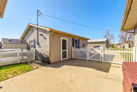 Tiny photo for 5500 S Highpoint Drive, Albion, IN 46701 (MLS # 202608327)