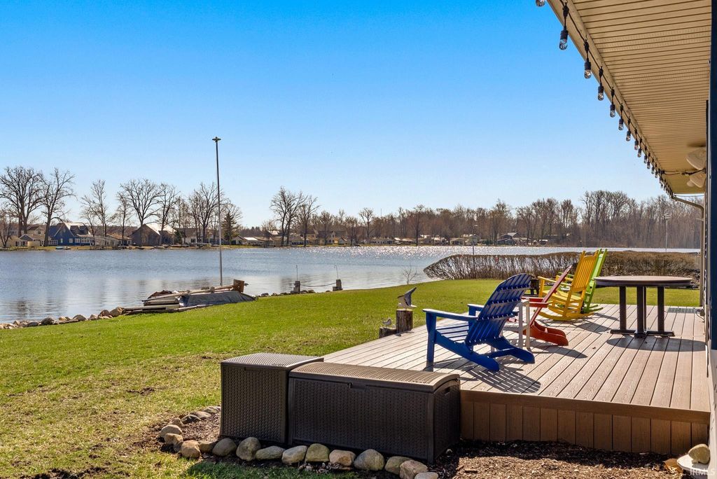 Photo of 5500 S Highpoint Drive, Albion, IN 46701 (MLS # 202608327)