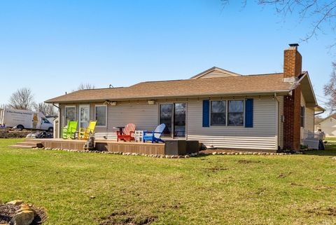 Tiny photo for 5500 S Highpoint Drive, Albion, IN 46701 (MLS # 202608327)