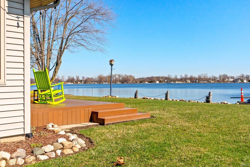 Photo of 5500 S Highpoint Drive, Albion, IN 46701 (MLS # 202608327)