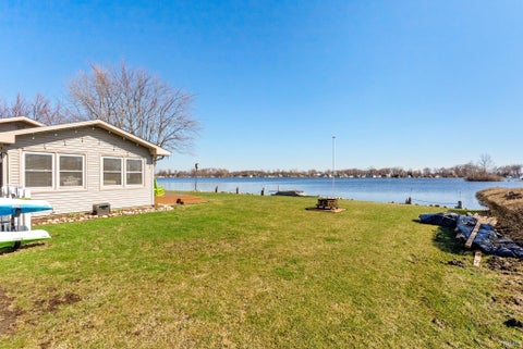 Tiny photo for 5500 S Highpoint Drive, Albion, IN 46701 (MLS # 202608327)