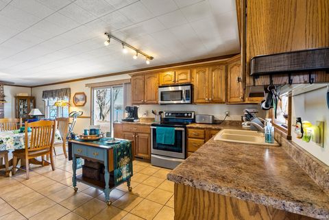 Tiny photo for 5500 S Highpoint Drive, Albion, IN 46701 (MLS # 202608327)
