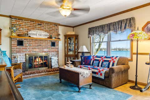 Tiny photo for 5500 S Highpoint Drive, Albion, IN 46701 (MLS # 202608327)