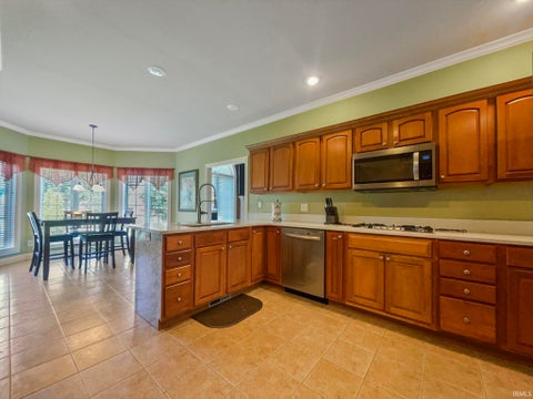 Tiny photo for 2616 Thornhill Drive, Evansville, IN 47725 (MLS # 202627242)