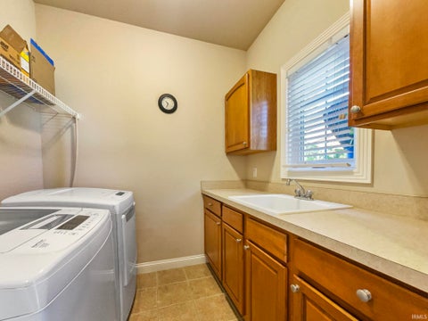 Tiny photo for 2616 Thornhill Drive, Evansville, IN 47725 (MLS # 202627242)