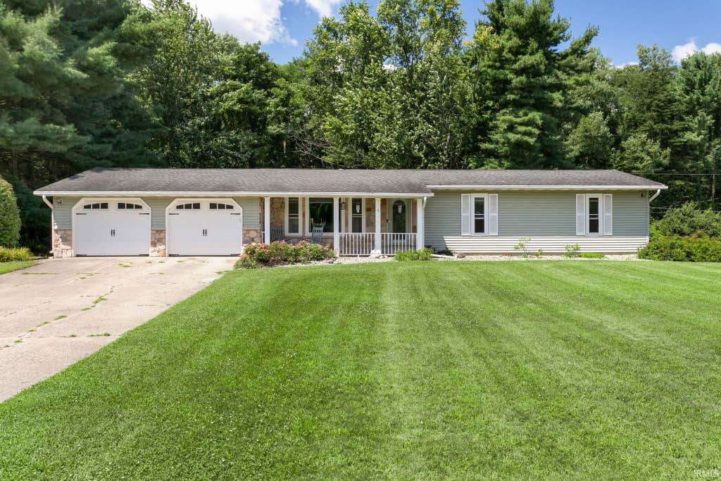 Photo of 51637 Walerko Drive, Elkhart, IN 46514 (MLS # 202630914)