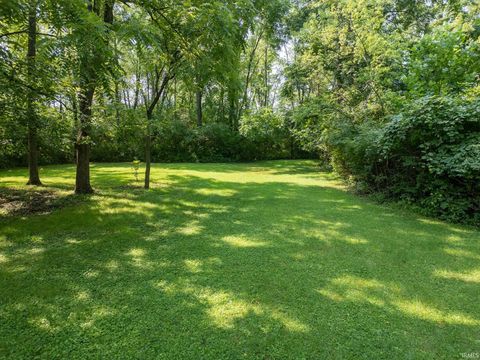 Tiny photo for 2561 S 231 Highway, Lafayette, IN 47909 (MLS # 202531888)