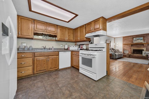 Tiny photo for 3092 N ST RD 17, Logansport, IN 46947 (MLS # 202641413)