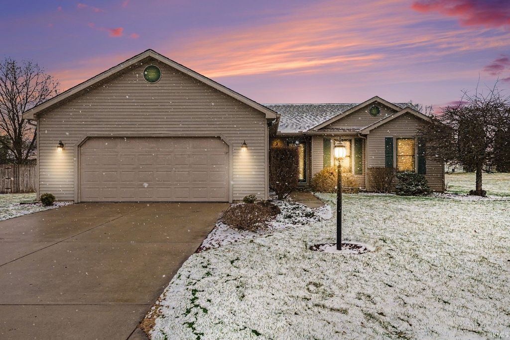 Photo of 20981 Rivers Edge Drive, Goshen, IN 46528 (MLS # 202609141)