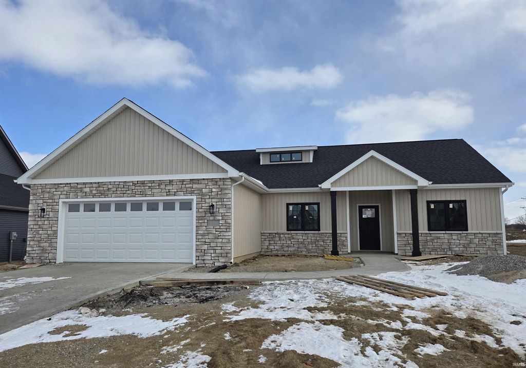 Photo of 11928 Tapered Bank Run, Fort Wayne, IN 46818 (MLS # 202602473)