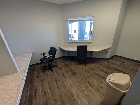 Tiny photo for 417 Arnold Court, Kokomo, IN 46902 (MLS # 202601187)