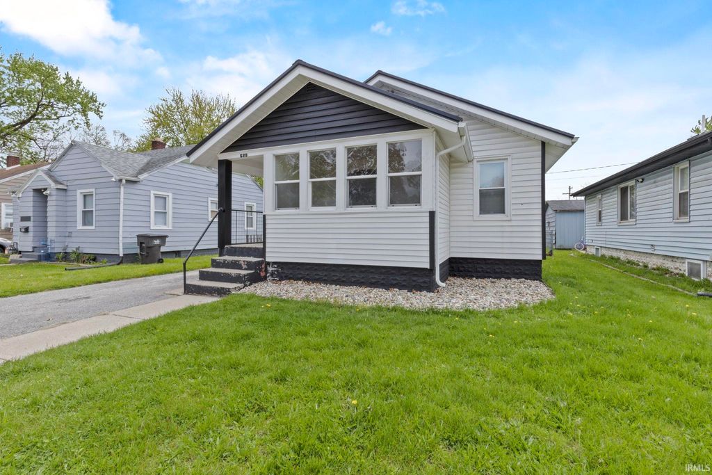 Photo of 529 Concord Avenue, Elkhart, IN 46516 (MLS # 202615578)