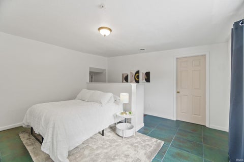 Tiny photo for 616 W Superior Street, Fort Wayne, IN 46802 (MLS # 202633743)