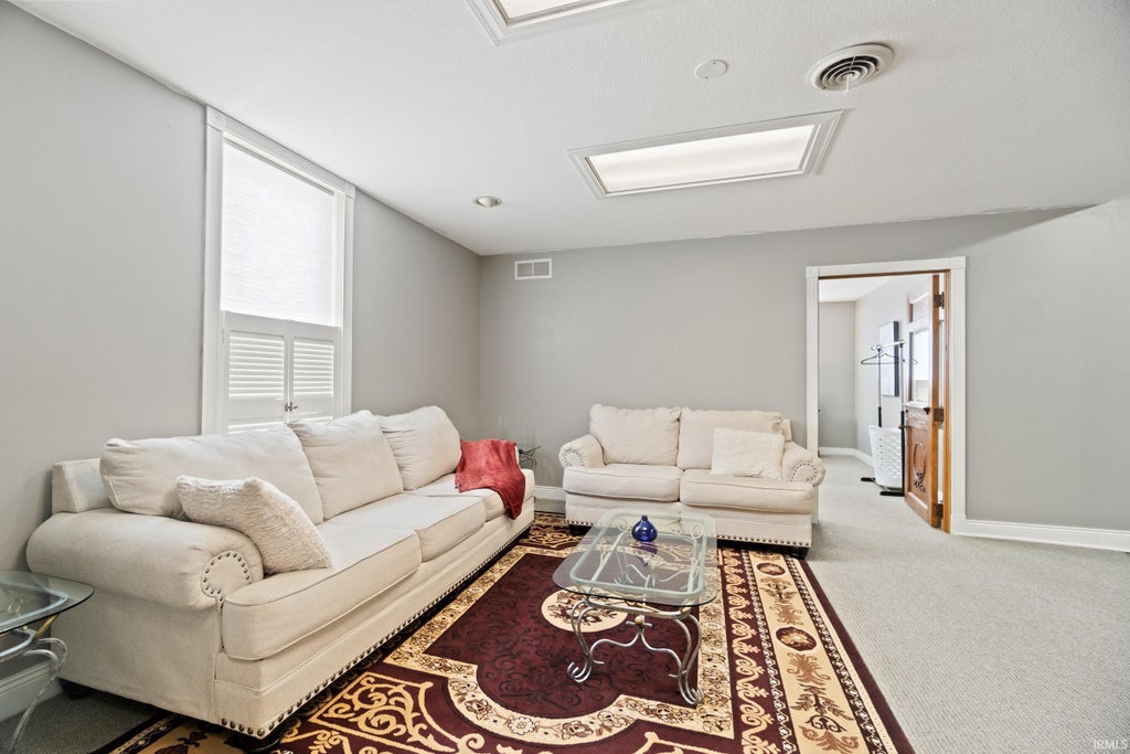 Photo of 616 W Superior Street, Fort Wayne, IN 46802 (MLS # 202633743)