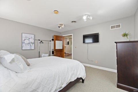 Tiny photo for 616 W Superior Street, Fort Wayne, IN 46802 (MLS # 202633743)
