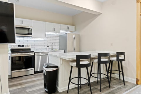 Tiny photo for 616 W Superior Street, Fort Wayne, IN 46802 (MLS # 202633743)