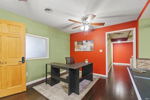 Tiny photo for 616 W Superior Street, Fort Wayne, IN 46802 (MLS # 202633743)