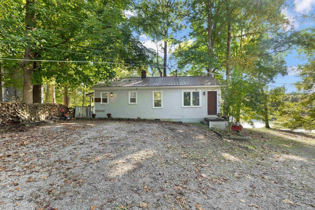 Photo of 8745 N Briarwood Lake West Court, Monrovia, IN 46157 (MLS # 202539354)