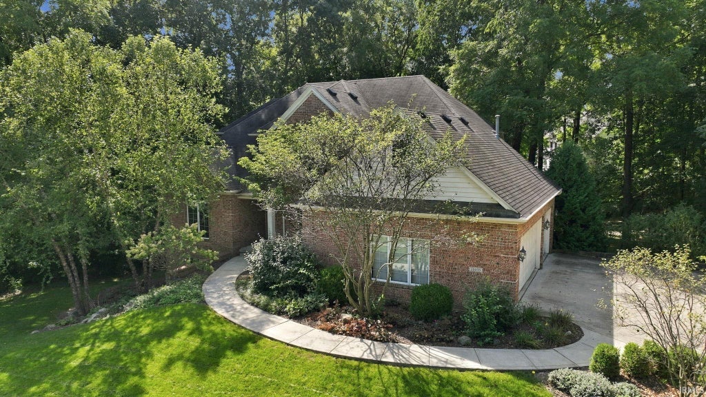 Photo of 11405 Bittersweet Creek Run, Fort Wayne, IN 46814 (MLS # 202637744)