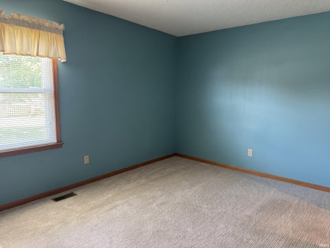Tiny photo for 2919 Squire Lane, Evansville, IN 47715 (MLS # 202636362)