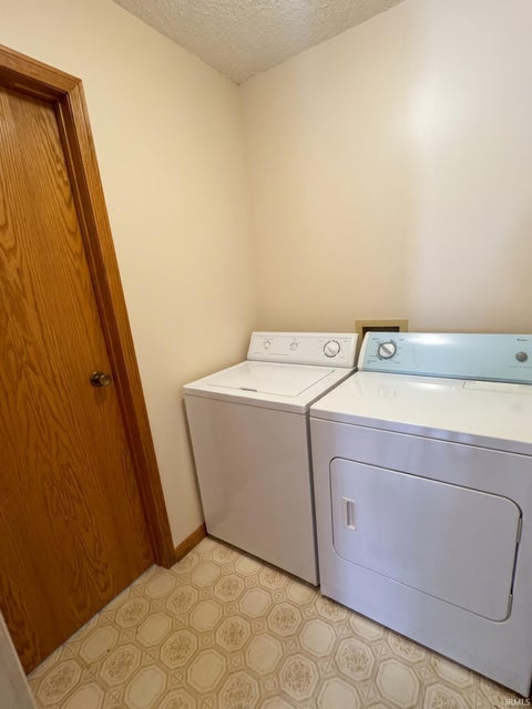 Tiny photo for 2919 Squire Lane, Evansville, IN 47715 (MLS # 202636362)
