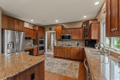 Tiny photo for 51280 Coveside Drive, Granger, IN 46530 (MLS # 202619925)