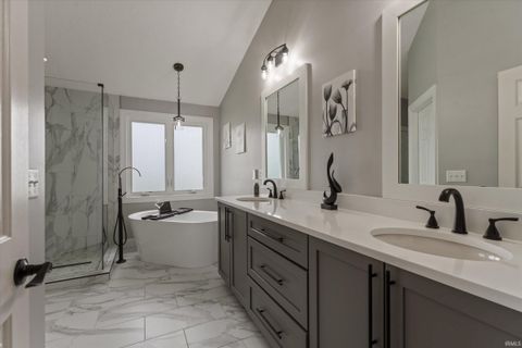 Tiny photo for 51280 Coveside Drive, Granger, IN 46530 (MLS # 202619925)