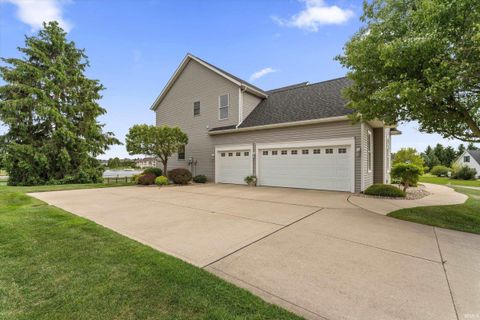 Tiny photo for 51280 Coveside Drive, Granger, IN 46530 (MLS # 202619925)