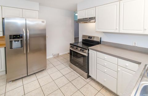 Tiny photo for 2438 N Governor Street, Evansville, IN 47711 (MLS # 202607003)