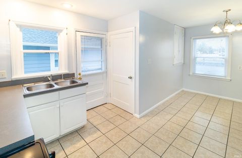 Tiny photo for 2438 N Governor Street, Evansville, IN 47711 (MLS # 202607003)