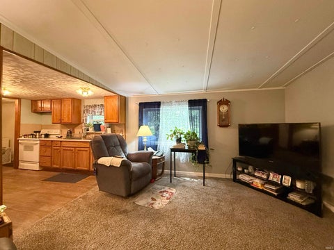 Tiny photo for 5101 Bassett Avenue, Evansville, IN 47715 (MLS # 202633243)