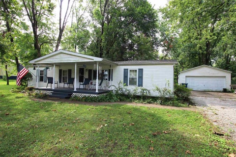 Photo of 5101 Bassett Avenue, Evansville, IN 47715 (MLS # 202633243)