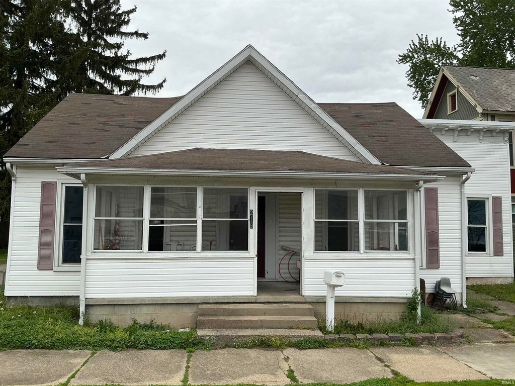 Photo of 219 W Church Street, Cambridge City, IN 47327 (MLS # 202613943)